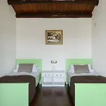 Gina Villa Valtura